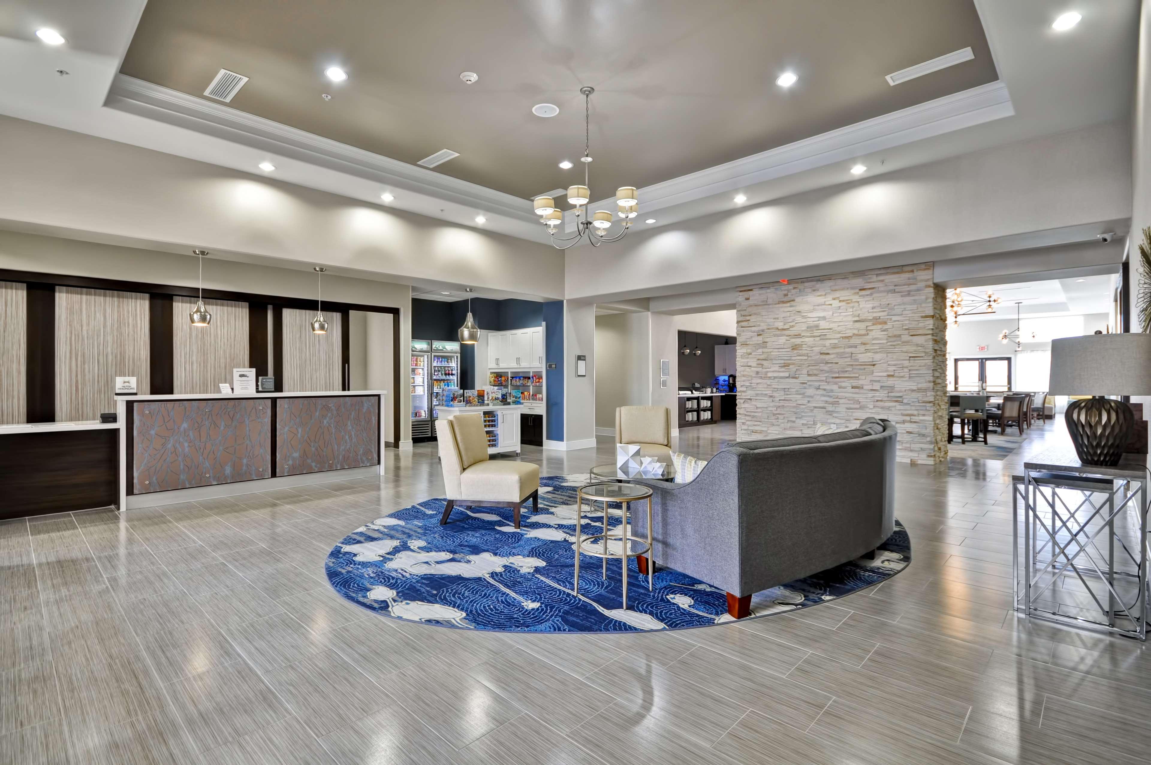 Homewood Suites By Hilton Нью Браунфелс Экстерьер фото