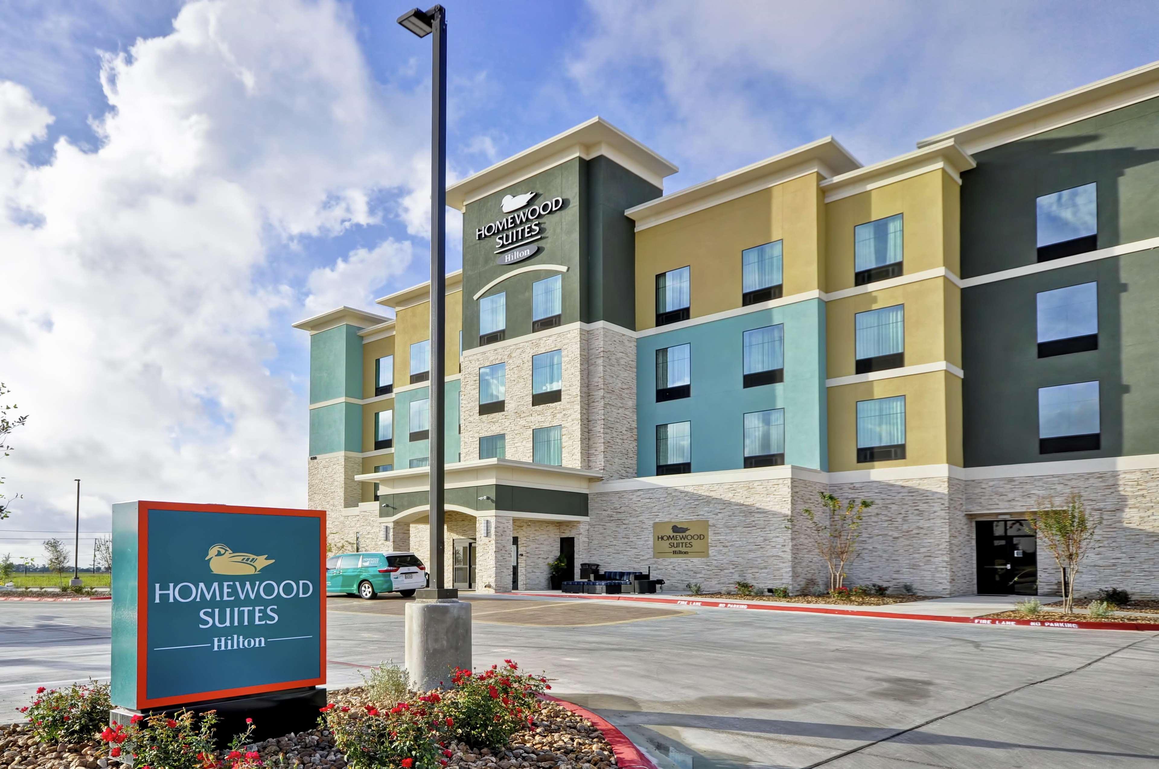 Homewood Suites By Hilton Нью Браунфелс Экстерьер фото